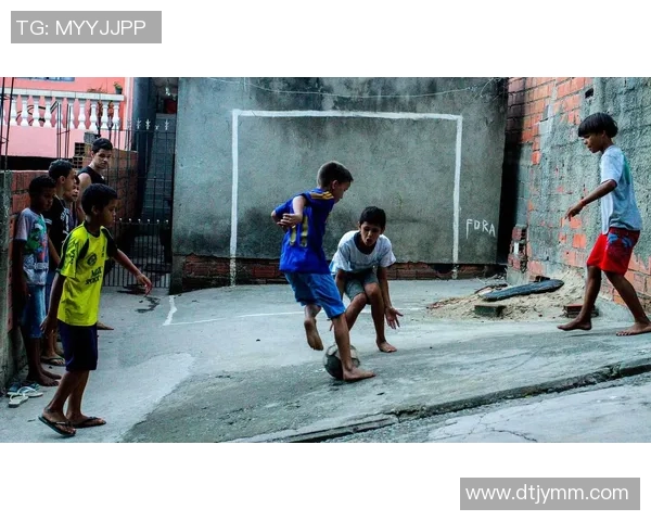 在光环背后足球明星们的孤独与寂寞生活探秘