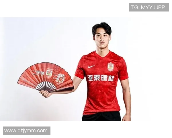 每天剃腿毛的足球明星如何保持完美形象与自信心态